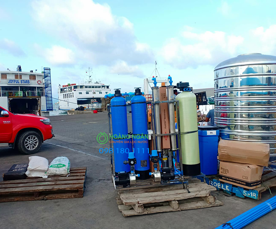 Lọc nước RO tinh khiết cung cung cấp nước uống cho cảng biển hải đảo tàu thuyền Lọc nước RO tinh khiết cung cung cấp nước uống cho cảng biển hải đảo tàu thuyền