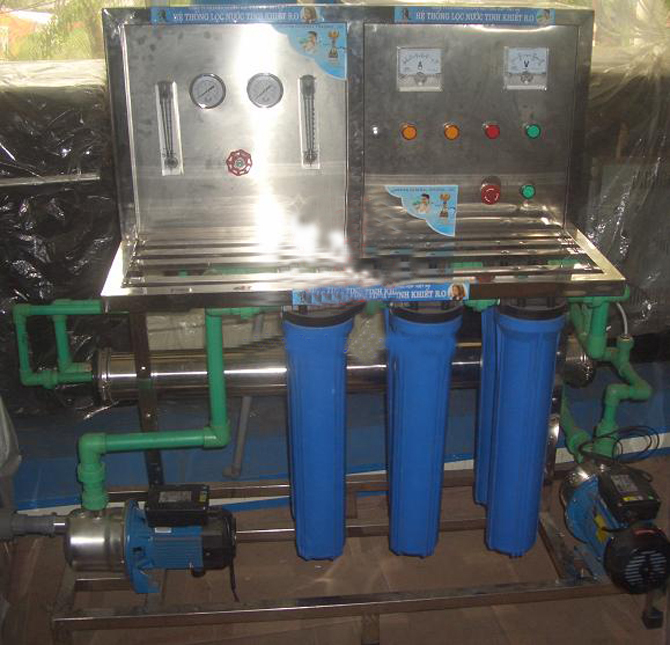 Dây chuyền lọc nước tinh khiết RO 200 lít/h  Dây chuyền lọc nước tinh khiết RO 200 lít/h