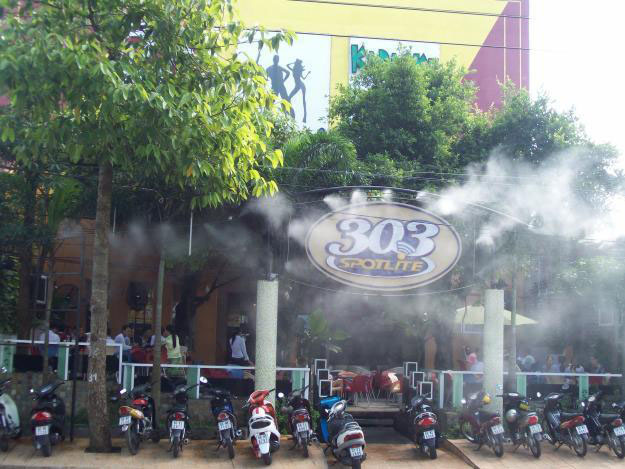 Máy phun sương tạo ẩm nhà hàng, cafe, công nghiệp